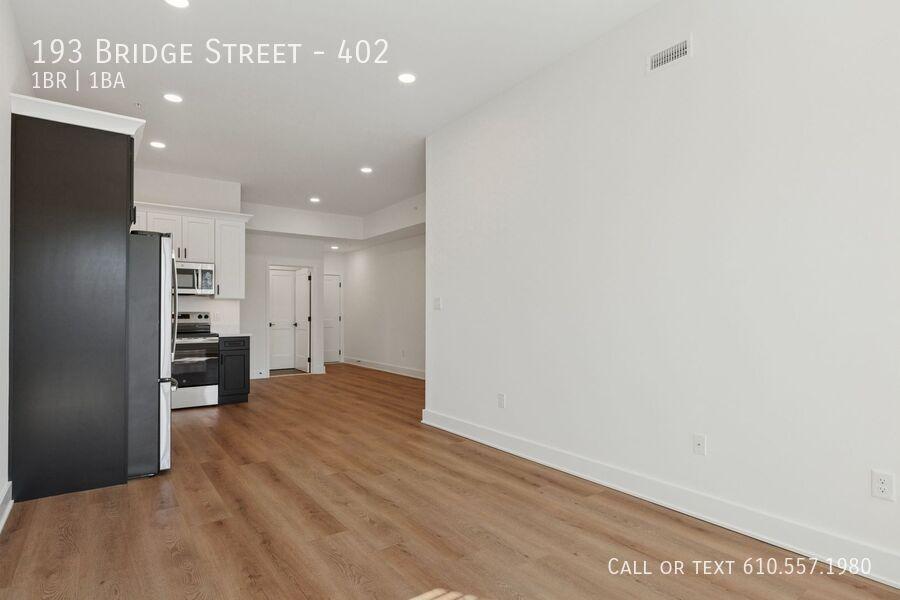 https://cdn.rentalbeast.com/listings/SHOWMOJO-e1c367c0cd-3.jpg.rbm