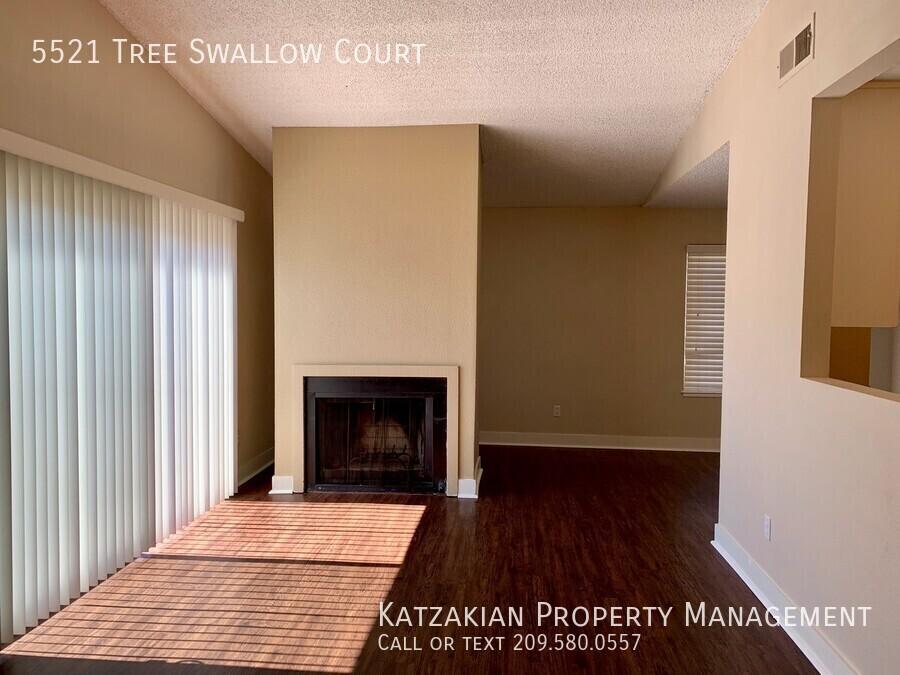 https://cdn.rentalbeast.com/listings/SHOWMOJO-e87c929084-1.jpg.rbm