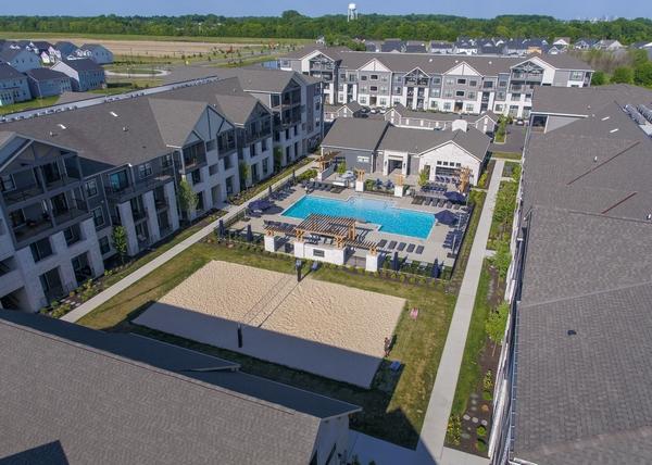 https://cdn.rentalbeast.com/listings/SPHEREXX-6342473925-2.jpg.rbm