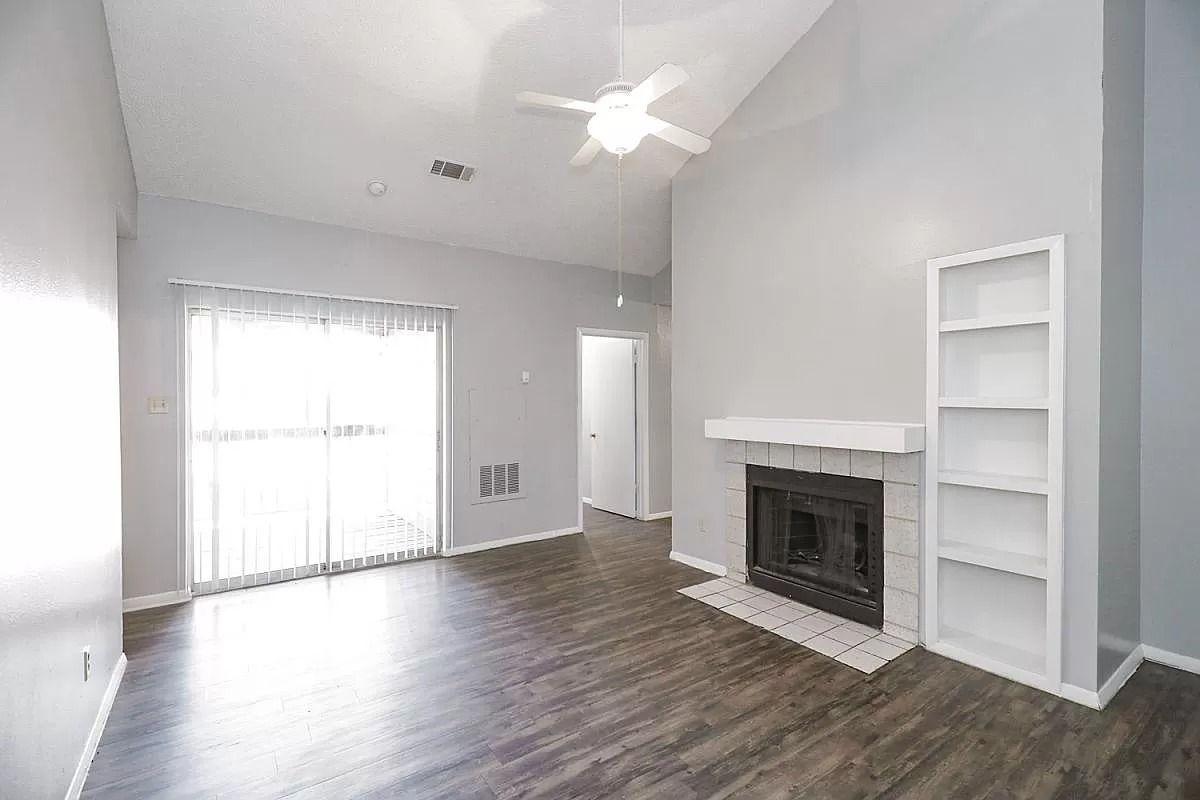https://cdn.rentalbeast.com/listings/SPHEREXX-6411495112-1.jpg.rbm