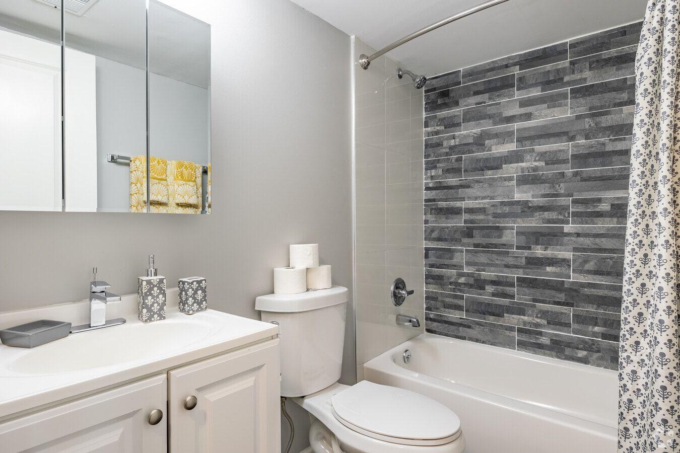 https://cdn.rentalbeast.com/listings/SPHEREXX-6415484961-3.jpg.rbm