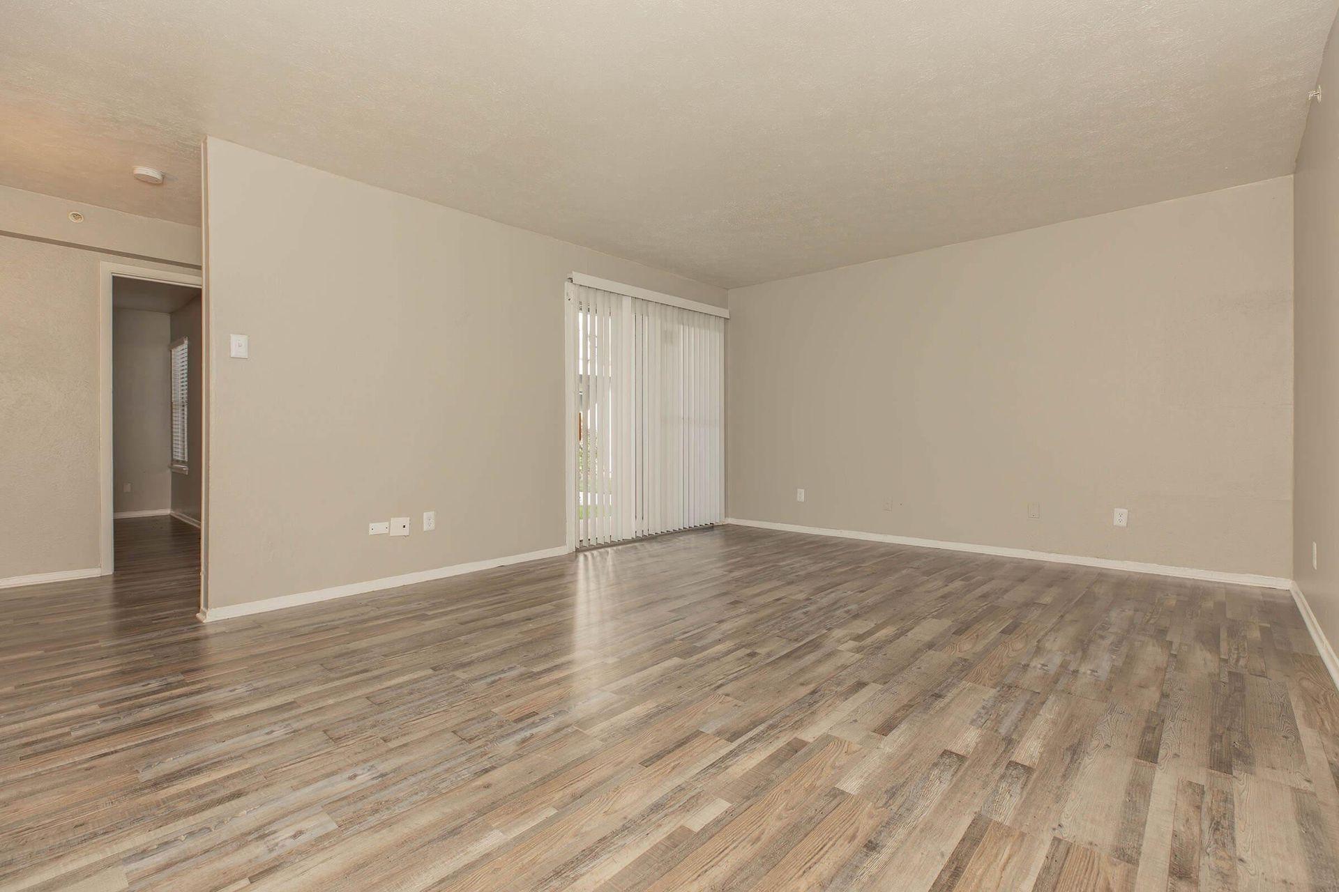 1900 Carl Rd #24-110 - 1,202USD / month