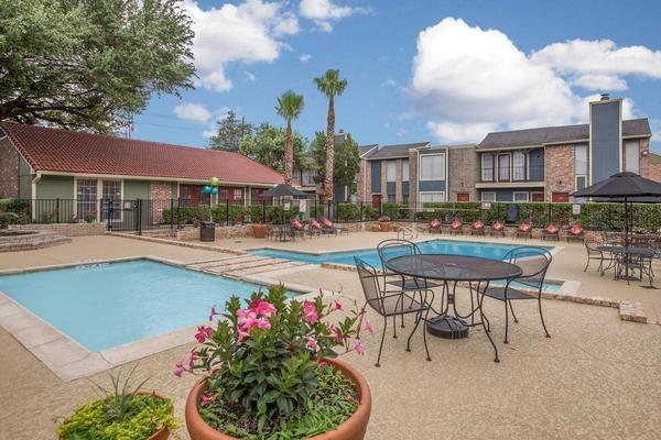 https://cdn.rentalbeast.com/listings/SPHEREXX-6467516921-0.jpg.rbm