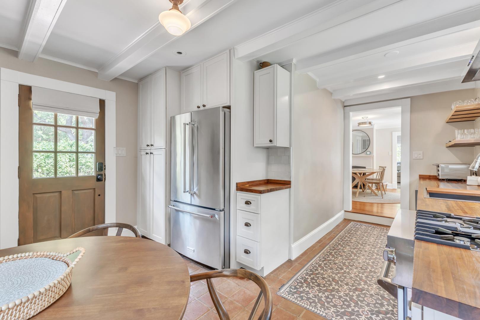 Hillsborough, NC, 27278