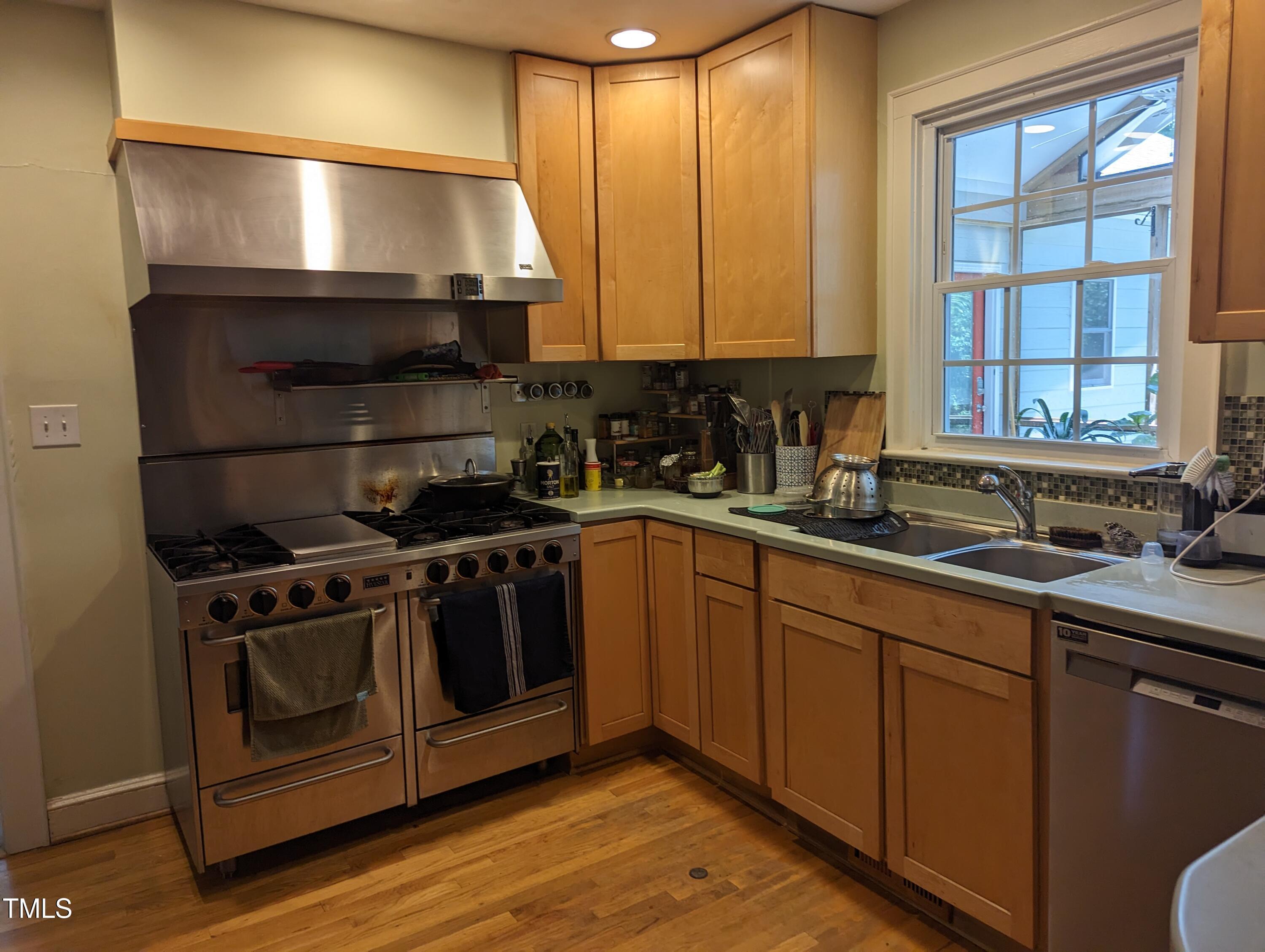 Chapel Hill, NC, 27517