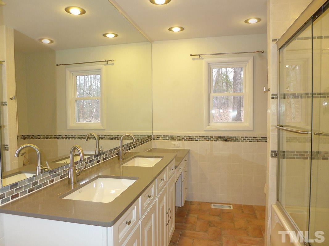 105 Highland Drive photo 16