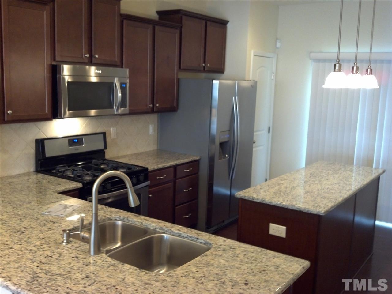 232 Mt Evans Drive photo 2