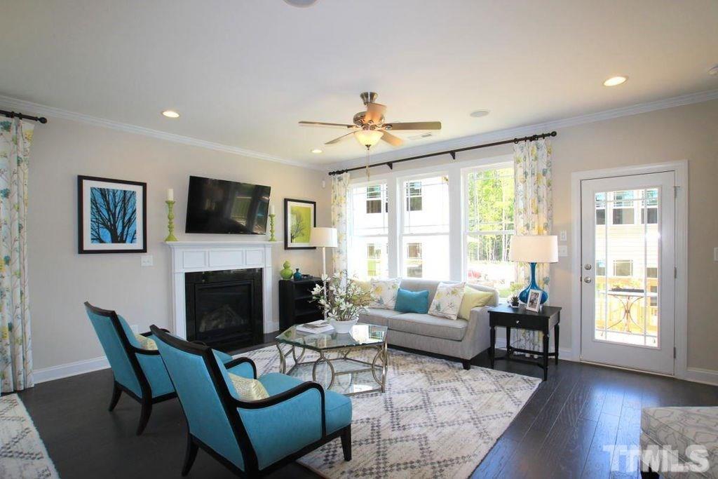 359 Lena Circle photo 5