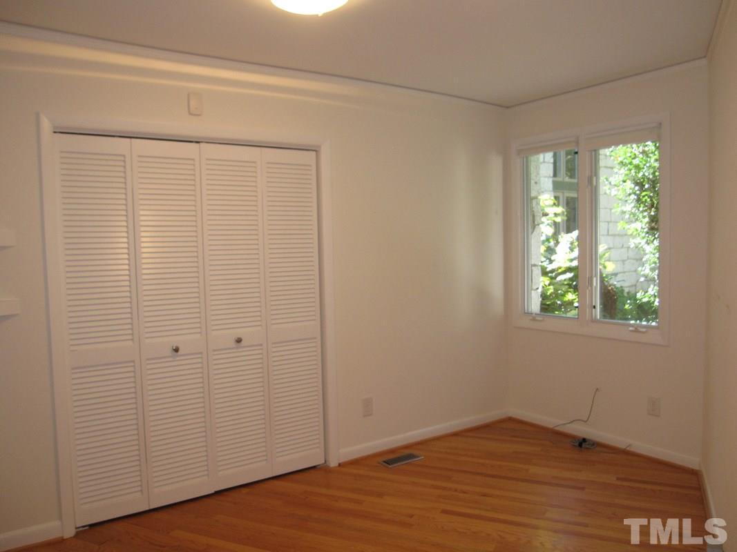 613 Greenwood Road photo 11