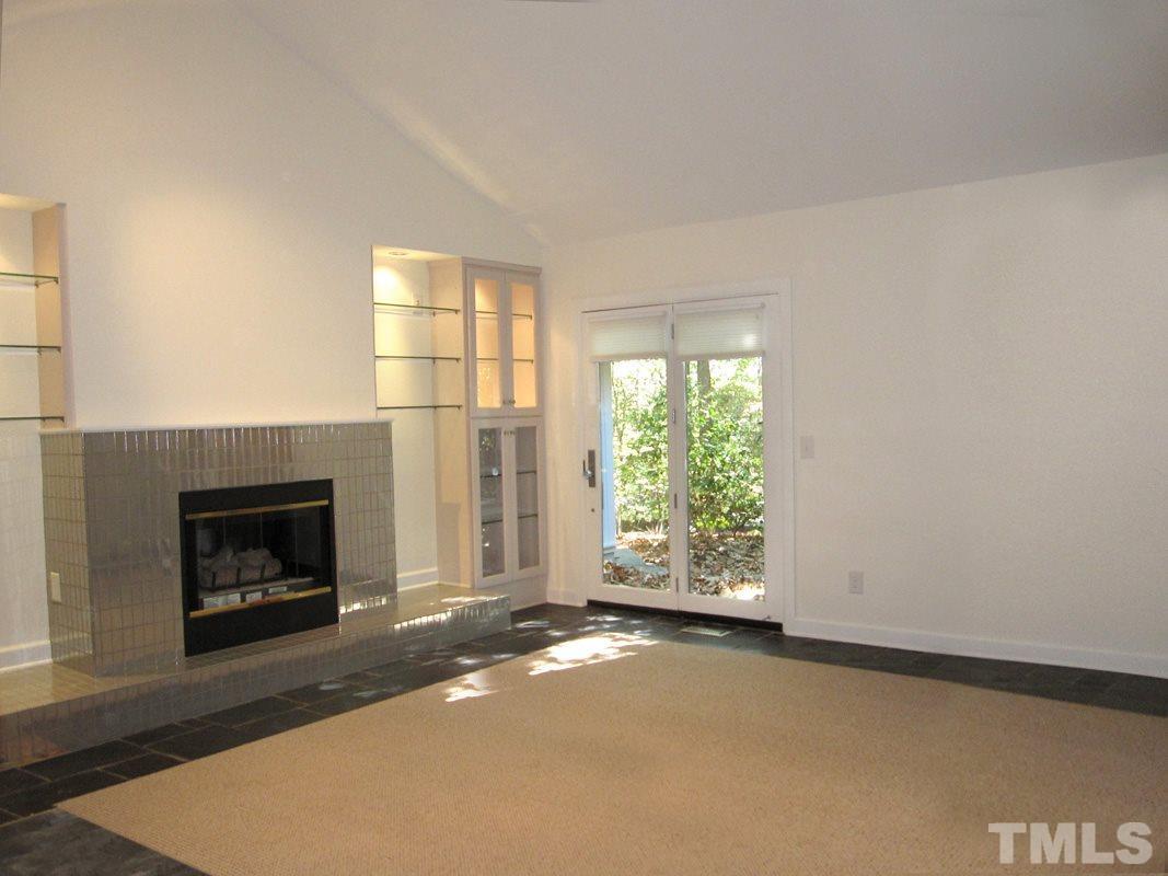 613 Greenwood Road photo 2