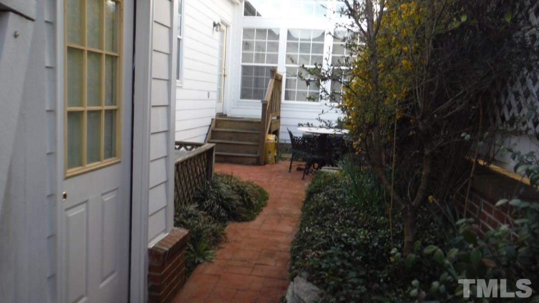 120 Nolen Lane photo 6