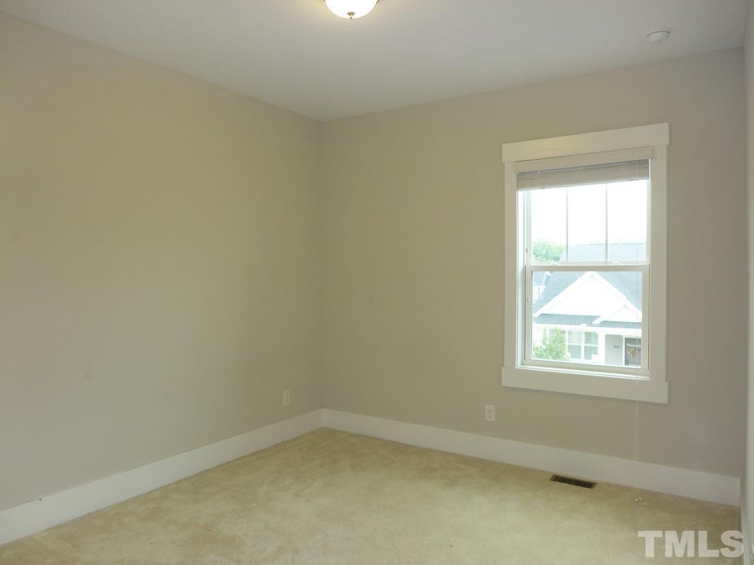 14 Tarwick Avenue photo 17