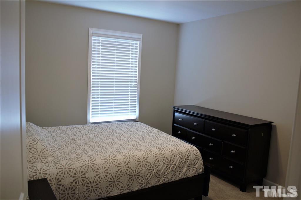 4008 Aldersley Way photo 10