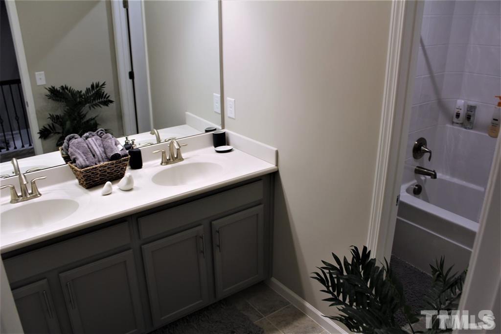 4008 Aldersley Way photo 19