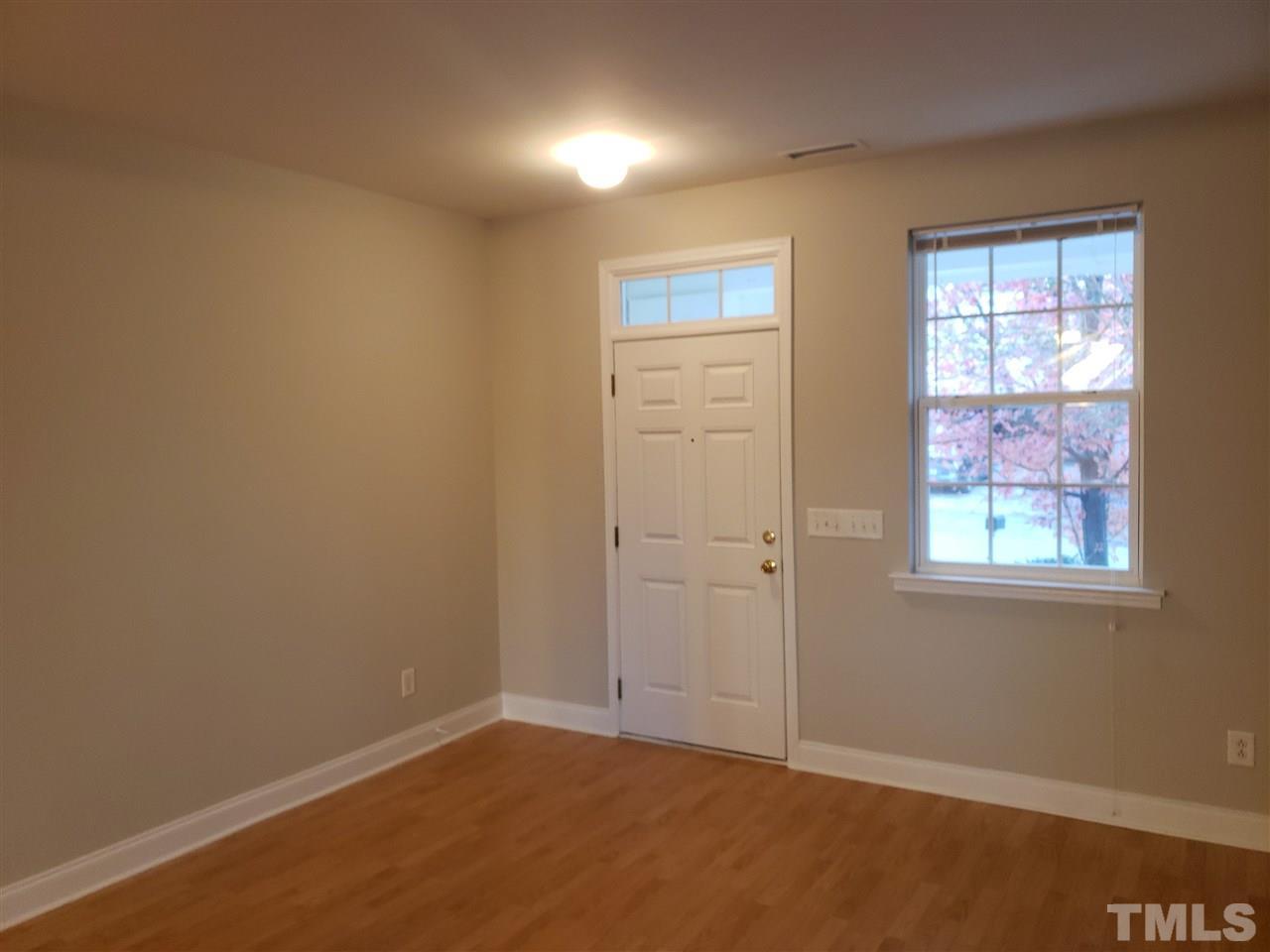 526 Emerald Downs Road photo 1
