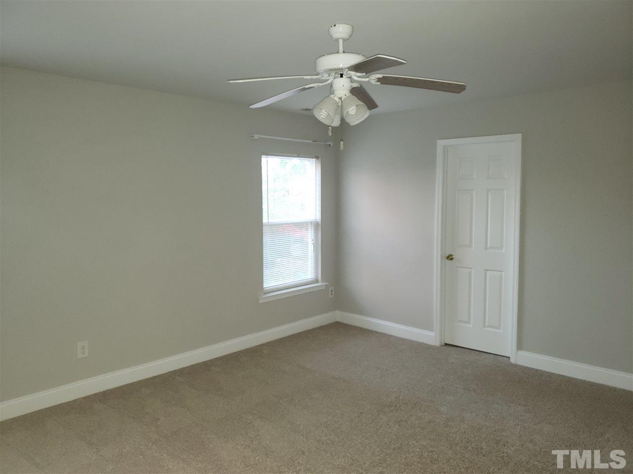 526 Emerald Downs Road photo 10