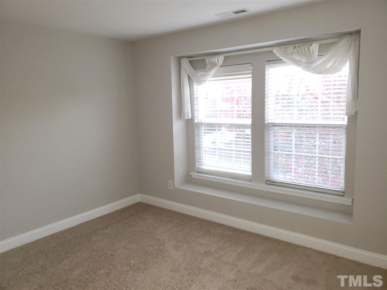 526 Emerald Downs Road photo 18