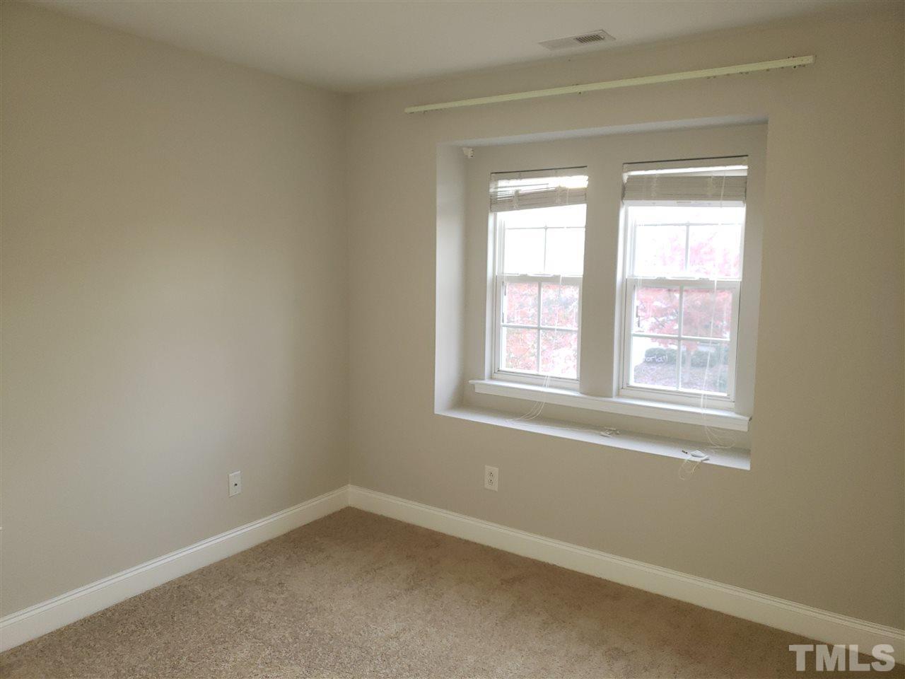 526 Emerald Downs Road photo 20