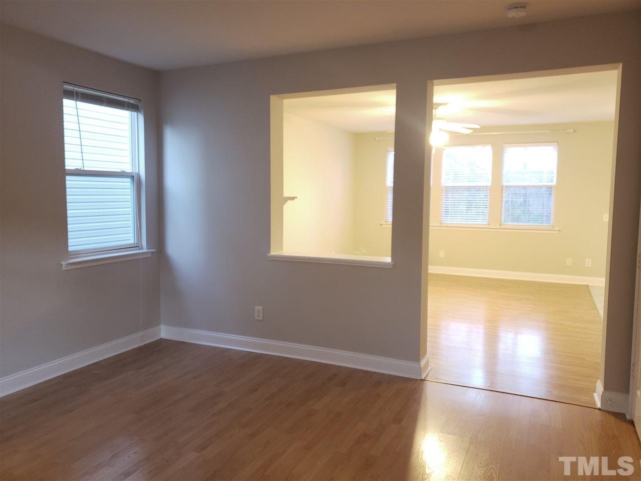526 Emerald Downs Road photo 3