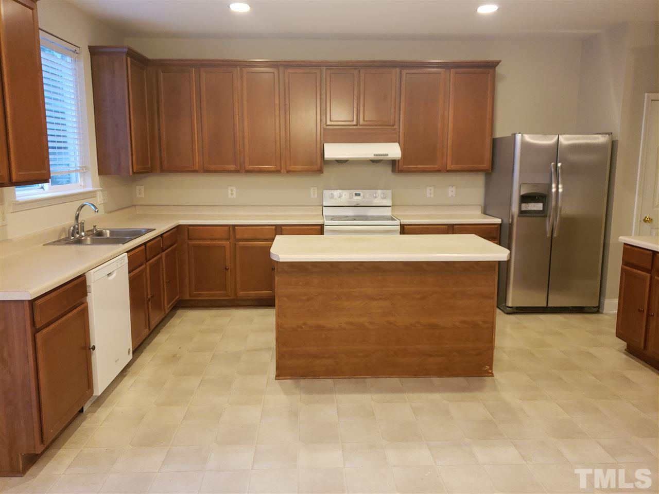 526 Emerald Downs Road photo 6