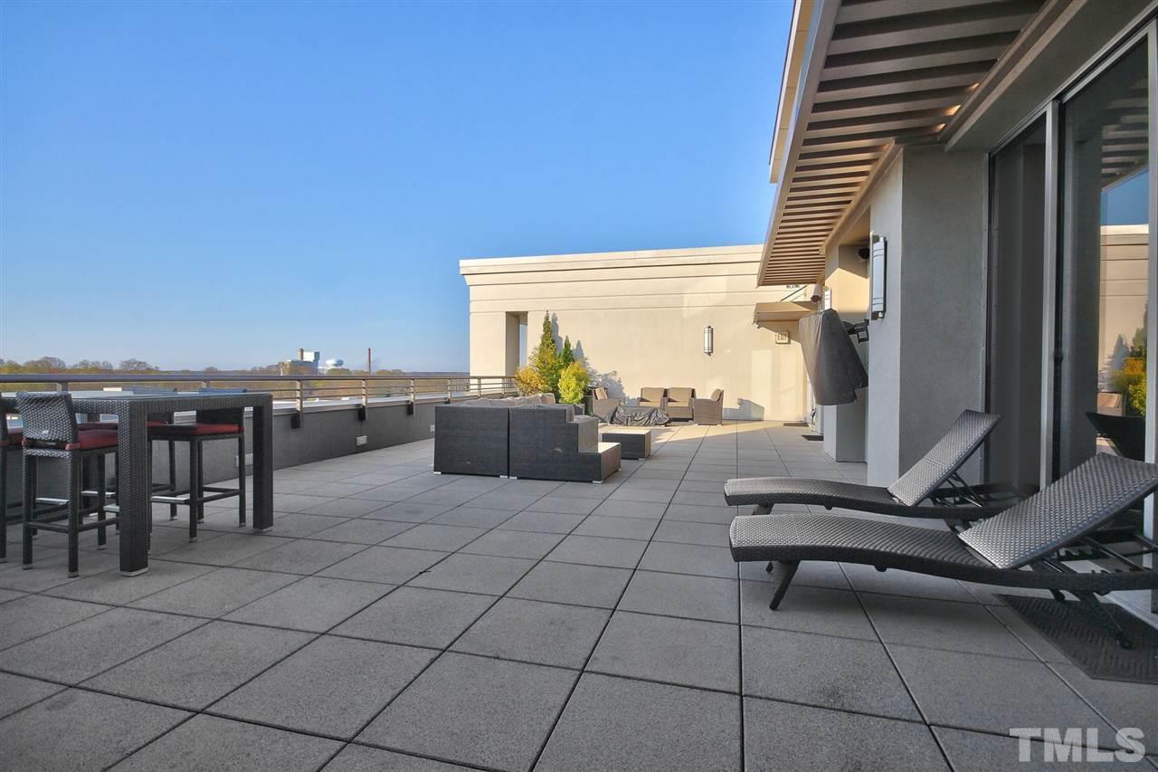 140 W Franklin Street #510 photo 20