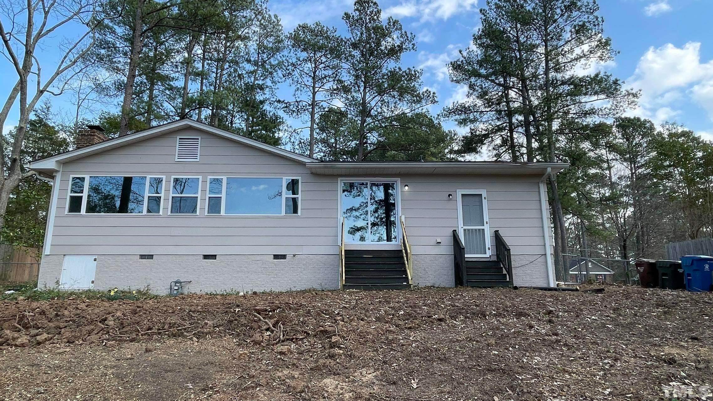 5400 Newhall Road photo 16