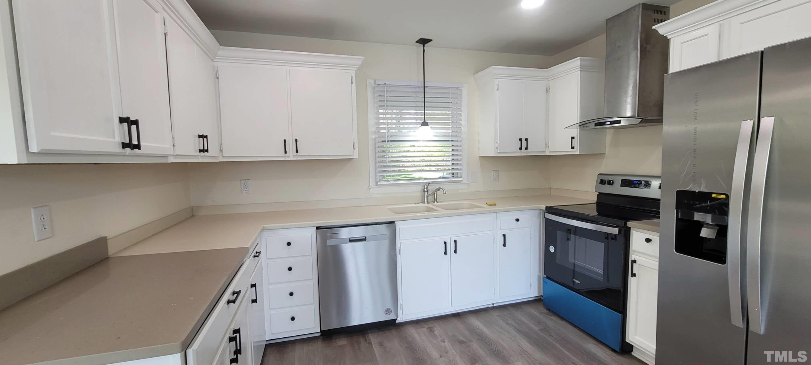 5400 Newhall Road photo 6