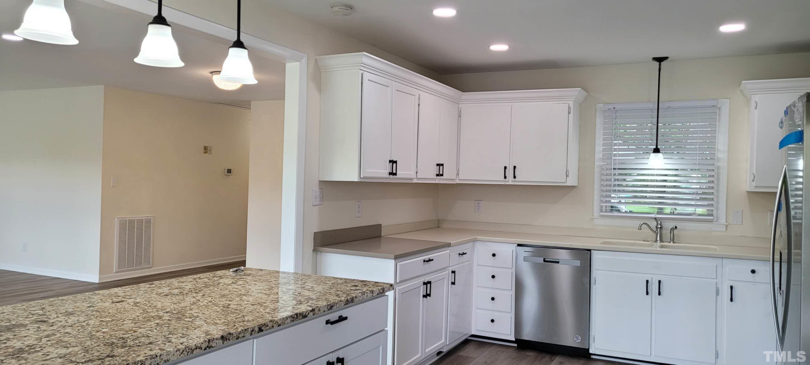 5400 Newhall Road photo 7