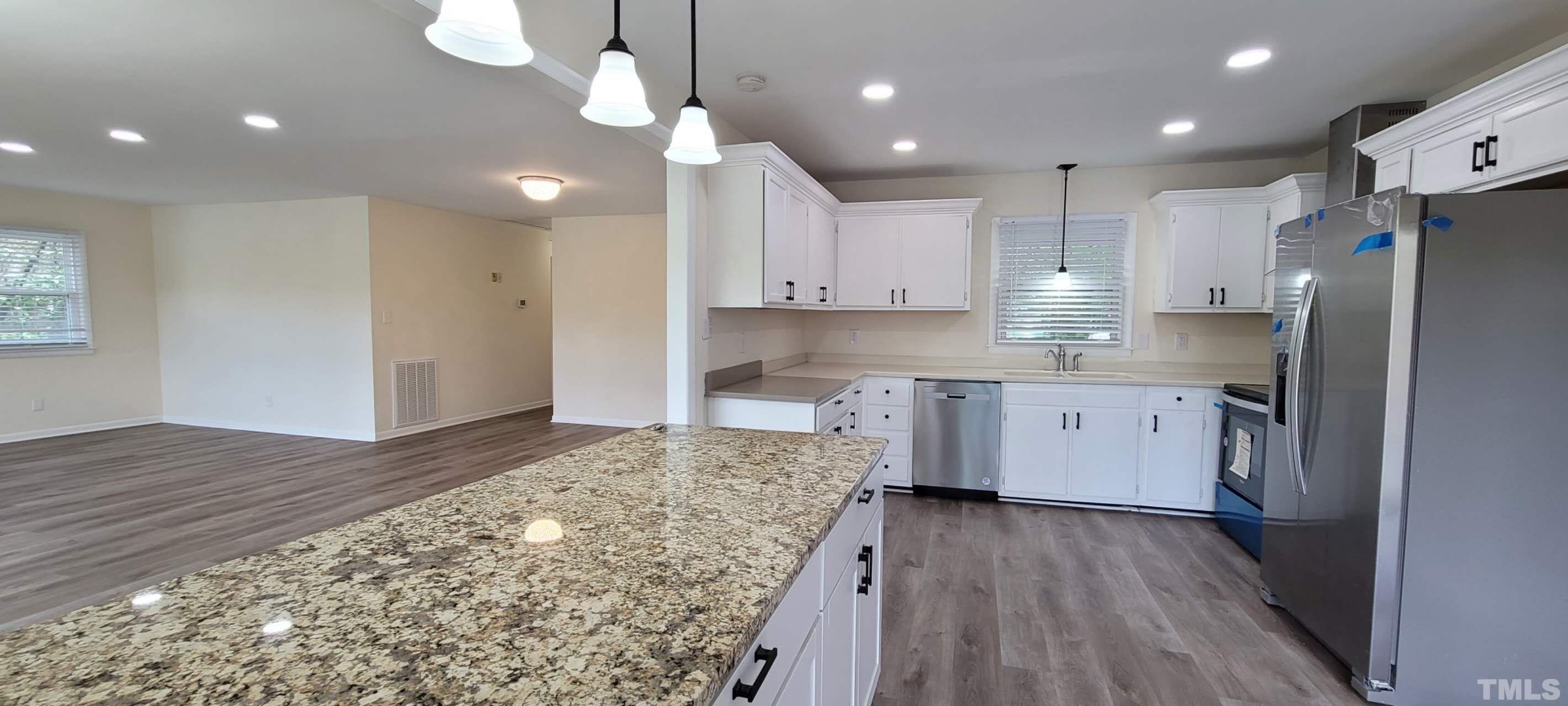 5400 Newhall Road photo 8