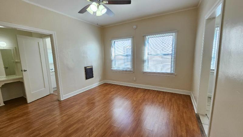 844 S Westlake Ave #309 - 1,250USD / month