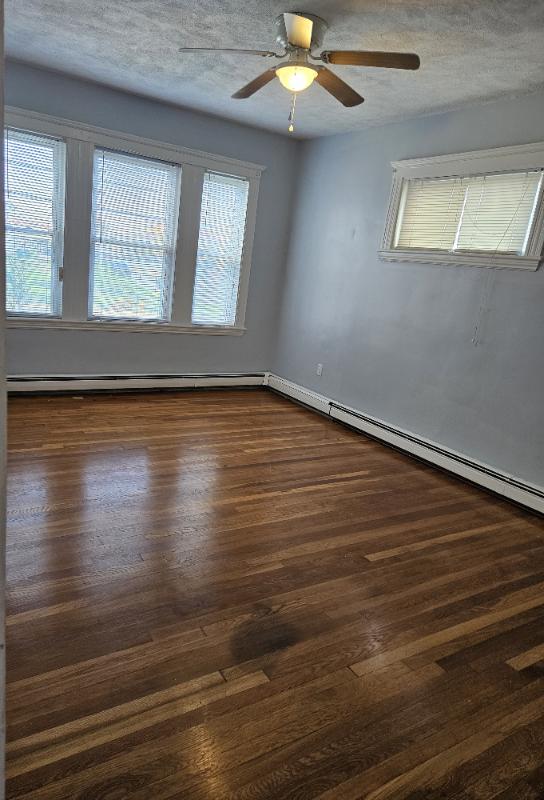 8 Astoria St #APT 1 - 3,000USD / month