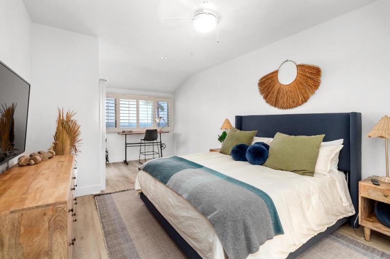 https://cdn.rentalbeast.com/listings/TURBOTENANT-1333990-2.jpg.rbm
