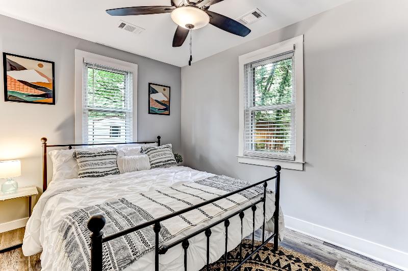 https://cdn.rentalbeast.com/listings/TURBOTENANT-1345994-1.jpg.rbm