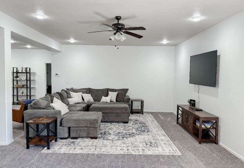 https://cdn.rentalbeast.com/listings/TURBOTENANT-1367148-2.jpg.rbm