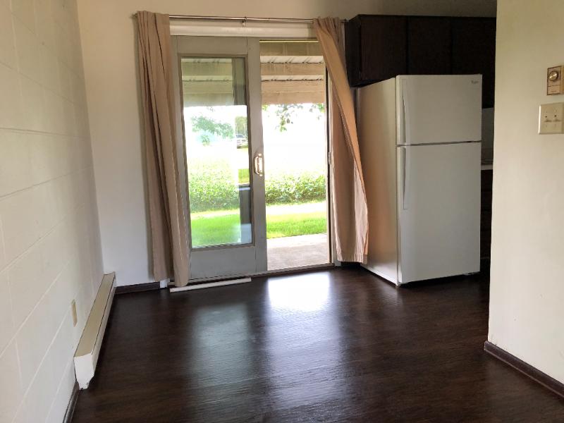 103 Sherwood Drive #103 - 600USD / month