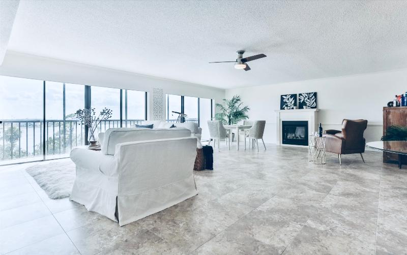 944 S Peninsula Drive, Daytona Beach, FL - 3,750 USD/ month