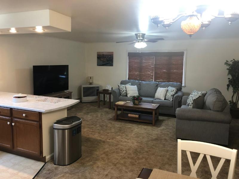 https://cdn.rentalbeast.com/listings/TURBOTENANT-1494414-3.jpg.rbm