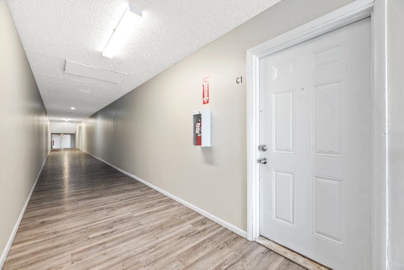 800 Harrisburg Pike #1/1 - 890USD / month