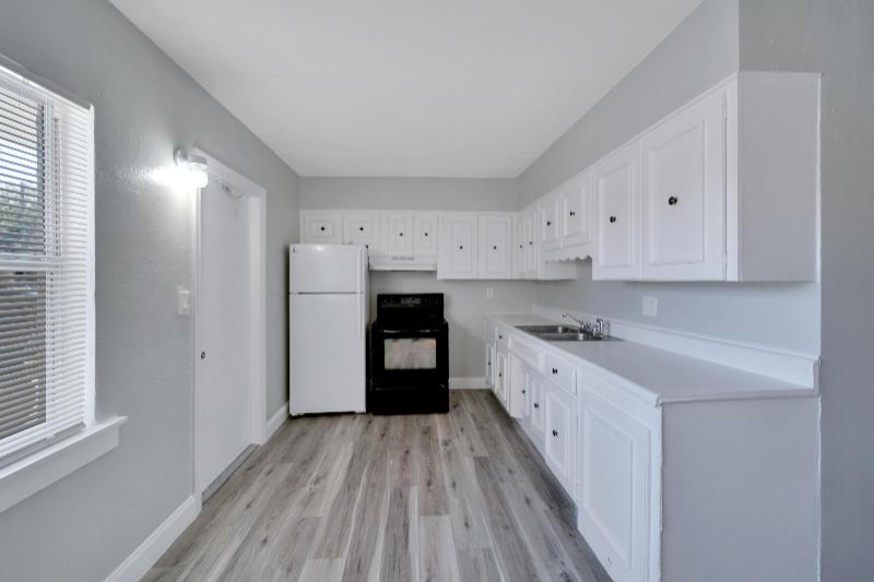 2475 18th Ave South #6, Saint Petersburg, FL - 1,700 USD/ month