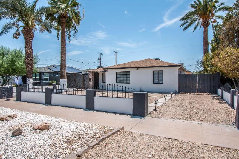 1529 E Edgemont Ave #B, Phoenix, AZ - 1,600 USD/ month