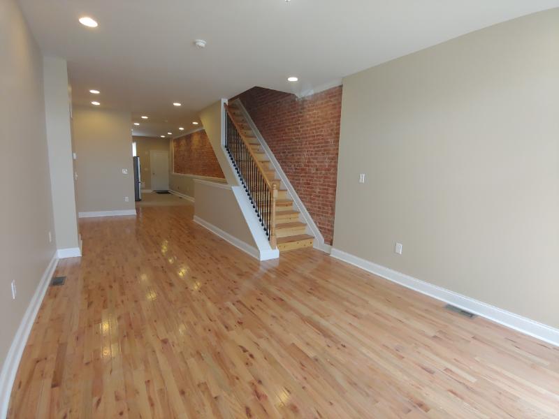 https://cdn.rentalbeast.com/listings/TURBOTENANT-1654279-0.jpg.rbm