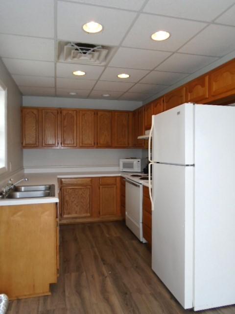 1059 Cedar Point Boulevard #G031, Cedar Point, NC - 1,050 USD/ month