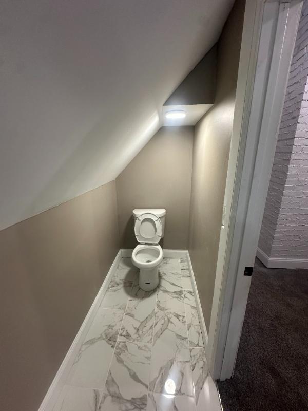 3874 W 18th St #3 - 800USD / month