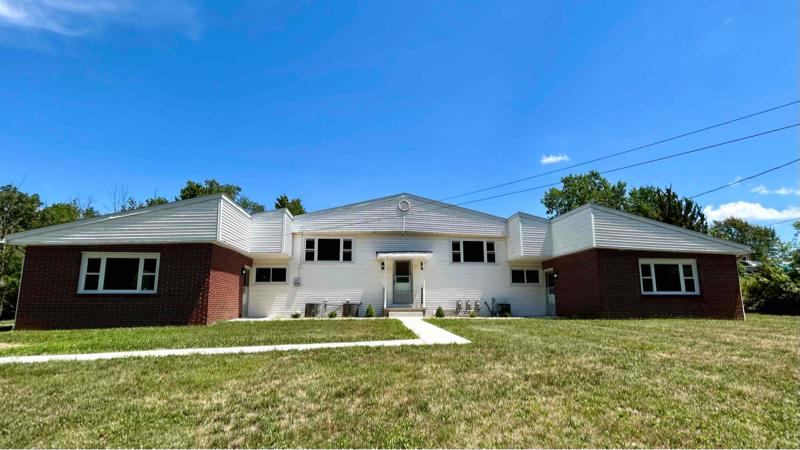 https://cdn.rentalbeast.com/listings/TURBOTENANT-1718041-1.jpg.rbm