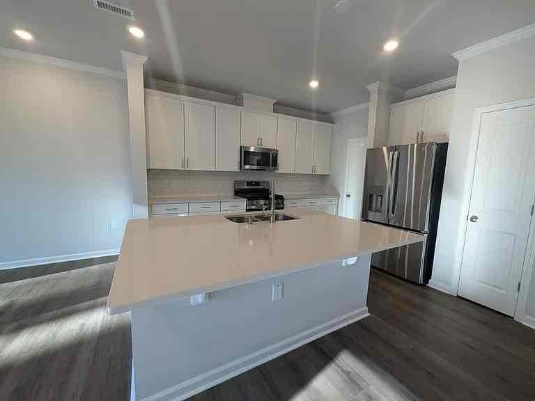 https://cdn.rentalbeast.com/listings/TURBOTENANT-1725402-1.jpg.rbm