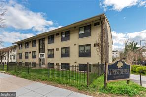3101 Naylor Road Se #B - 1,350USD / month