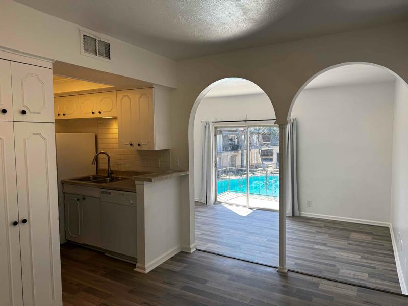 https://cdn.rentalbeast.com/listings/TURBOTENANT-1746791-3.jpg.rbm