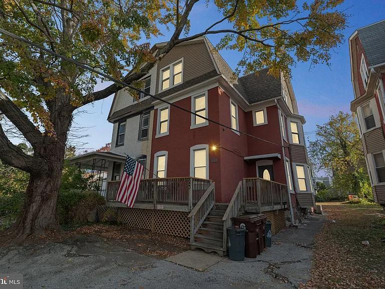 23 N Wycombe Ave #3 - 1,350USD / month