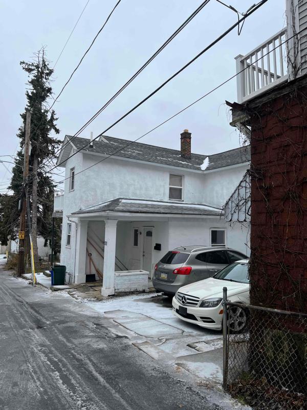 307 Geraldine Ct - 1,900USD / month