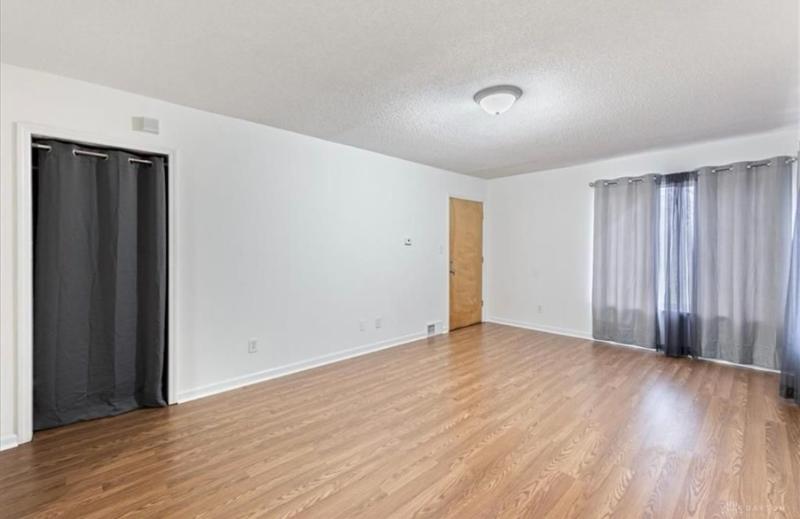 https://cdn.rentalbeast.com/listings/TURBOTENANT-1777499-2.jpg.rbm